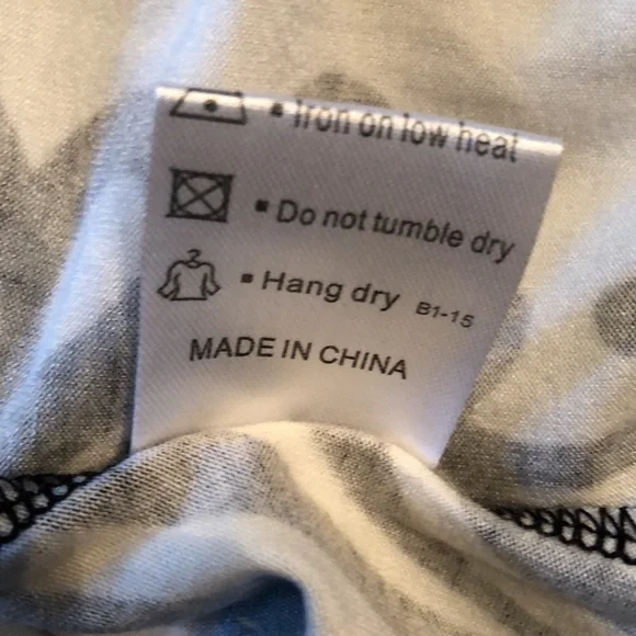 ⭐️Lilbetter perfect sleeveless v-neck cross x string detail + pockets long maxi - Picture 10 of 12